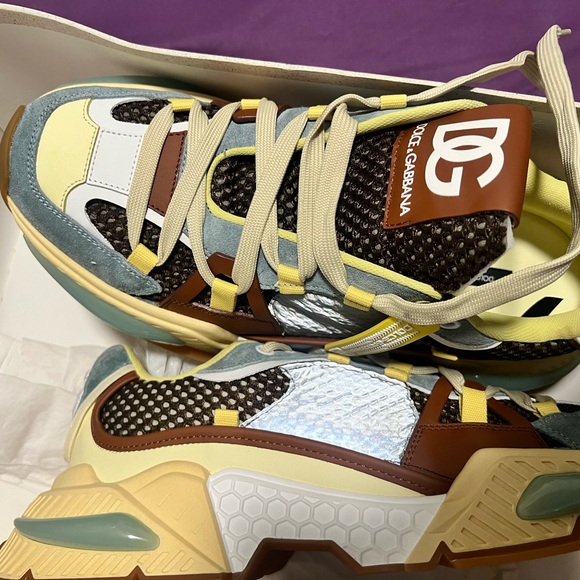 Dolce and Gabbana brand new US size 11 sneakers in original box - Picture 4 of 8